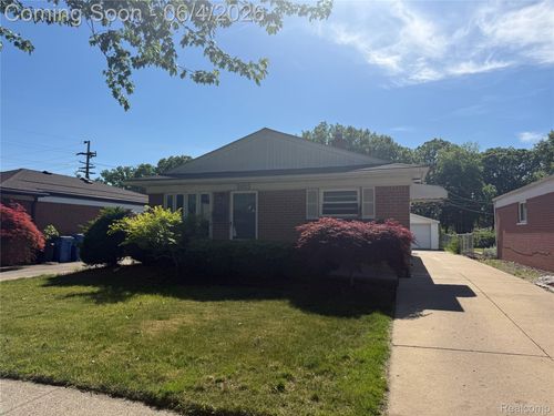 5925 Berwyn St, Dearborn Heights, MI, 48127-2928 | Card Image