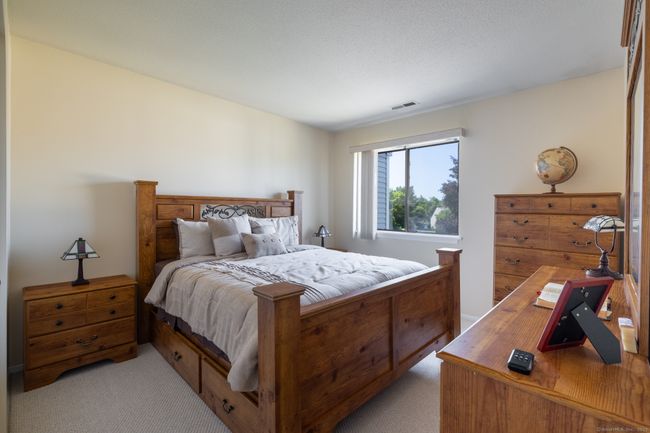 124 - 560 Yale Ave, Condo with 3 bedrooms, 3 bathrooms and 3 parking in Meriden CT | Image 10