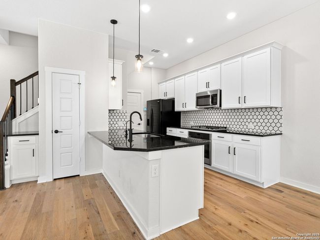 UNIT-1 - 5843 Whitby Rd, House other with 3 bedrooms, 3 bathrooms and null parking in San Antonio TX | Image 8