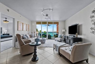 304 - 2650 Lake Shore Drive, Condo with 3 bedrooms, 3 bathrooms and null parking in Riviera Beach FL | Image 2