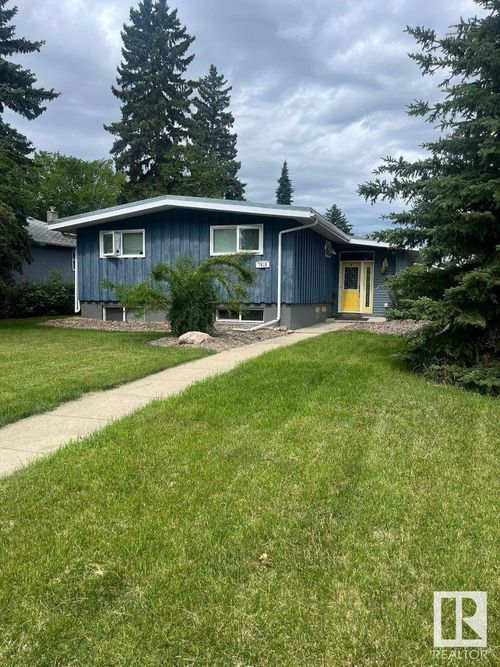 7616 95 Ave Nw, Edmonton, AB, T6C1X7 | Card Image