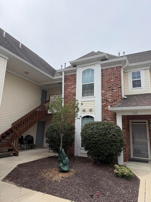 2909 Foggy Glen Dr, Valparaiso, IN, 46385 | Card Image