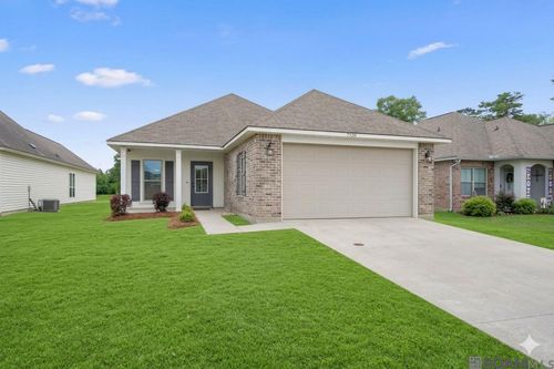 7728 Amite Springs Dr, Denham Springs, LA, 70706-1242 | Card Image