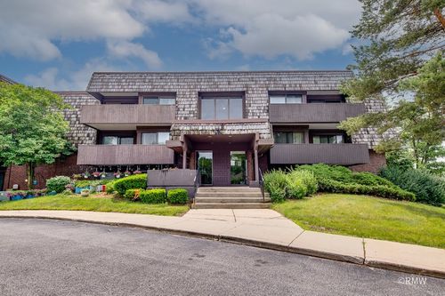 306-525 Timber Ridge Dr, Carol Stream, IL, 60188-2858 | Card Image