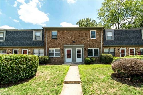 1929 Vantage Point Pl, Greensboro, NC, 27407-5563 | Card Image