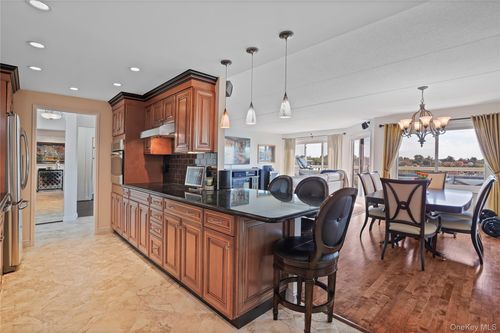 610-300 High Point Drive, Greenburgh, NY, 10530 | Card Image