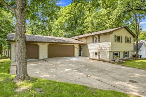 100 Shadywood Lane, Delano, MN, 55328 | Card Image