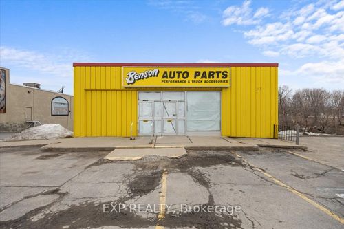 19 Chambers Street, Smiths Falls, ON, K7A2Y3 | Card Image