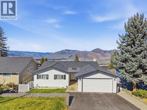 246 Robson Dr, Kamloops, BC, V2E1W1 | Card Image