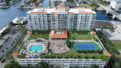 905-3020 Ne 32nd Ave, Fort Lauderdale, FL, 33308-7221 | Card Image