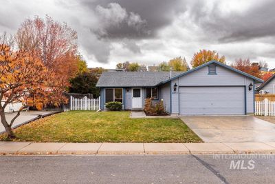 2873 E Nahuatl Dr, House other with 3 bedrooms, 2 bathrooms and 2 parking in Boise ID | Image 2