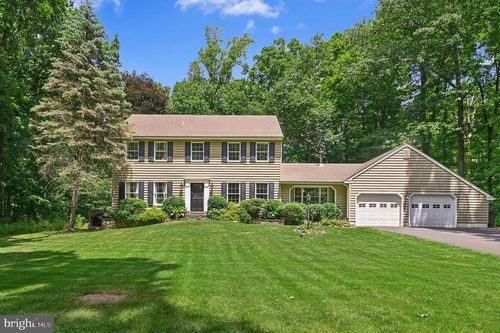 2763 Township Rd, RIEGELSVILLE, PA, 18077-9520 | Card Image