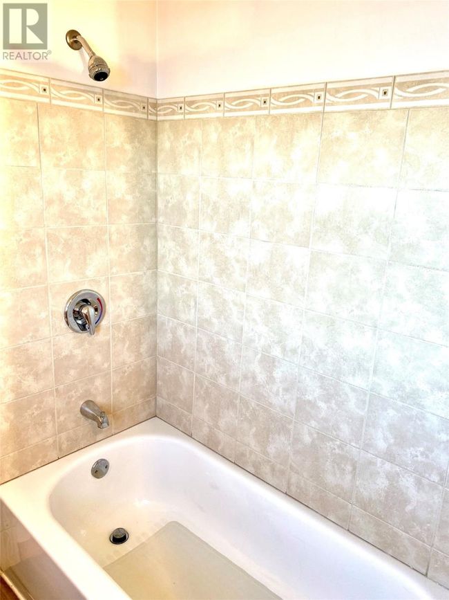 47A Main St S, House other with 3 bedrooms, 2 bathrooms and null parking in Glovertown NL | Image 24