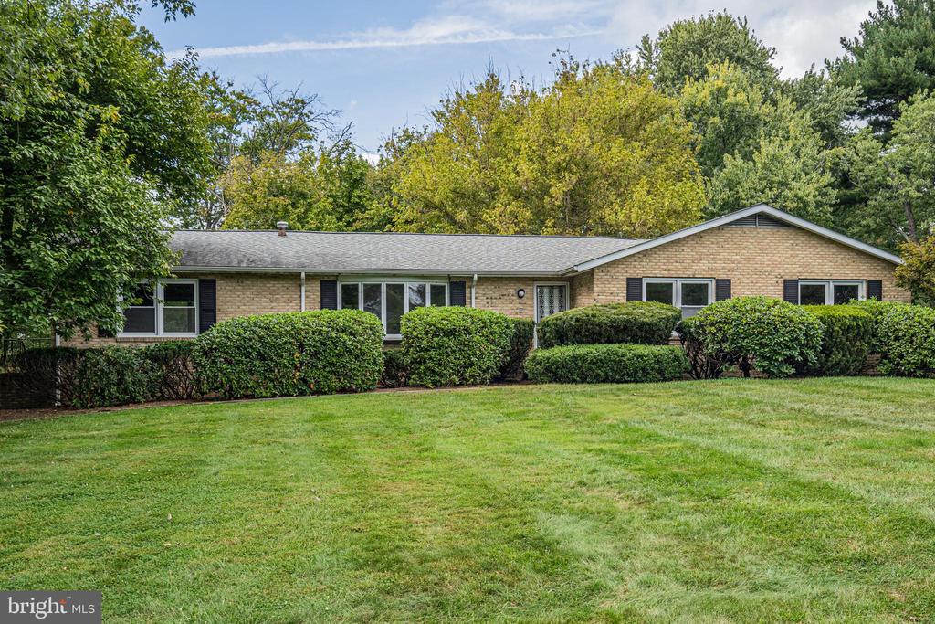 Club Ct, Ellicott City, MD 21042