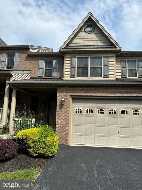 18 Kingswood Dr, LEWISBERRY, PA, 17339-8854 | Card Image