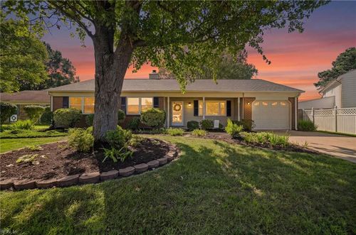 2009 Blackwell Ct, Virginia Beach, VA, 23464-8222 | Card Image