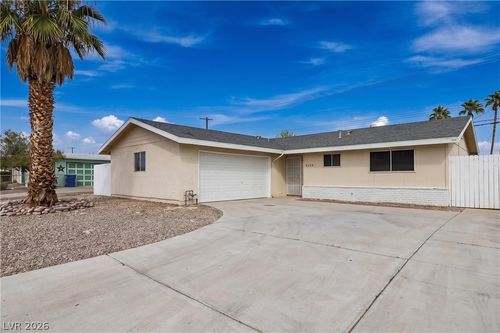 6224 Arlington Ave, Las Vegas, NV, 89107-2565 | Card Image