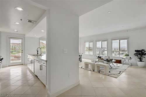 251-30 Strada Di Villaggio, Henderson, NV, 89011-2822 | Card Image