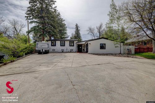 969 Grant Ave, Casper, WY, 82601-3356 | Card Image