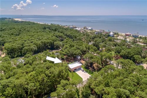 106 Buchanan St, Dauphin Island, AL, 36528-3531 | Card Image