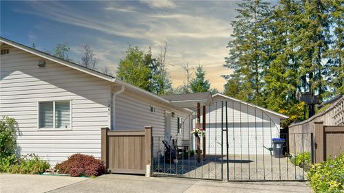 1251 Westurne Heights Rd, Whiskey Creek, BC, V9K2S9 | Card Image