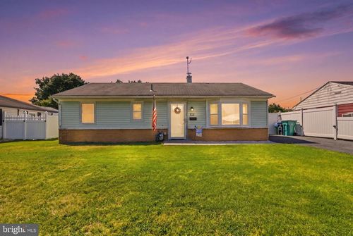 906 Mauri Ave, CROYDON, PA, 19021-6291 | Card Image