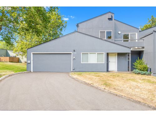 17650 Nw Rolling Hill Ln, Beaverton, OR, 97006-3242 | Card Image