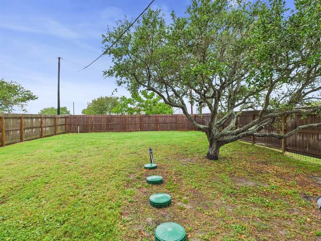 2403 S Bronte St, House other with 3 bedrooms, 2 bathrooms and 3 parking in Rockport TX | Image 40