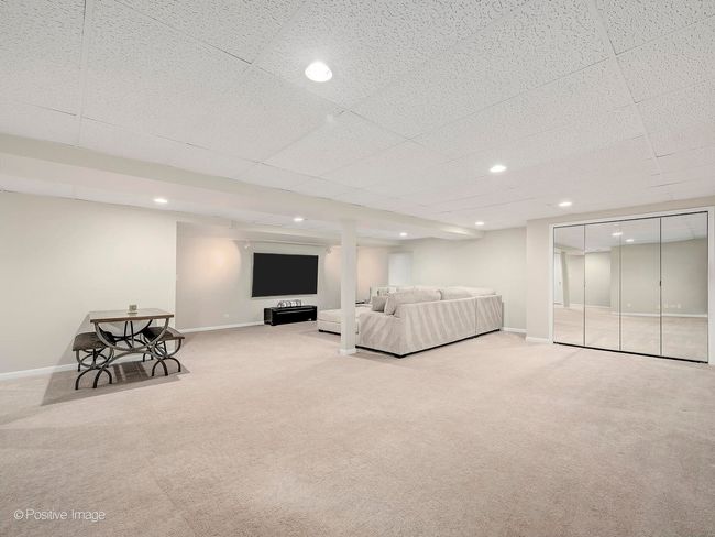 308 Roscommon Ct, Townhouse with 2 bedrooms, 3 bathrooms and 2 parking in Glen Ellyn IL | Image 24