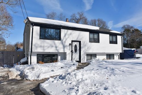 61 Thom Ave, Bourne, MA, 02532-4225 | Card Image