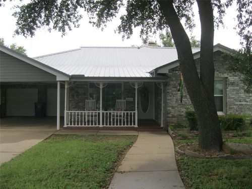 1302 W Wheeler St, Breckenridge, TX, 76424-4124 | Card Image