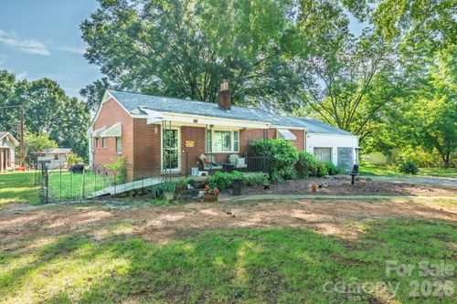 655 Edmiston Rd, Mount Ulla, NC, 28125-8747 | Card Image