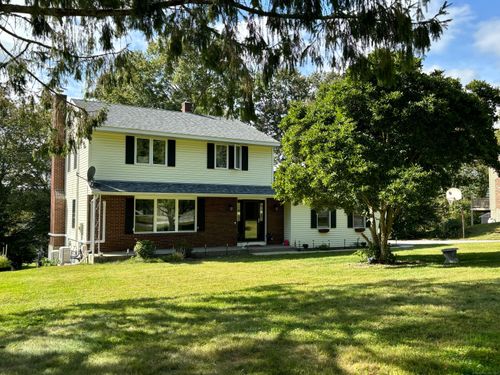 23 Birchwood Dr, Killingly, CT, 06241-2200 | Card Image