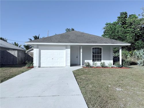 416 15th Ln Sw, Vero Beach, FL, 32962-6643 | Card Image