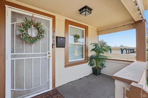703 Capitol St, Vallejo, CA, 94590-6113 | Card Image