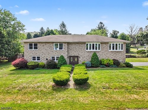 14 Meadow Ln, Vernon, NJ, 07462-3009 | Card Image