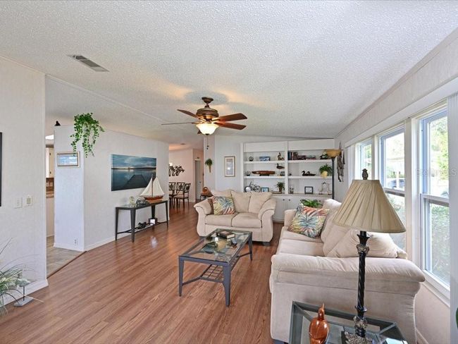 8439 Imperial Cir, House other with 2 bedrooms, 2 bathrooms and null parking in PALMETTO FL | Image 11