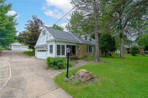 1397 W Sprague Rd, Broadview Heights, OH, 44147-1252 | Card Image