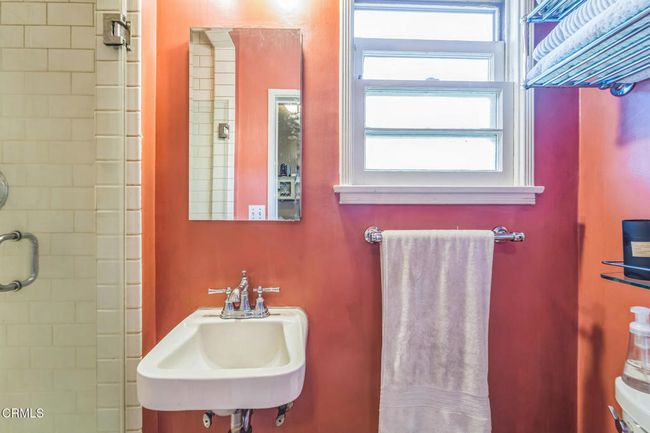 bathroom 2 | Image 21