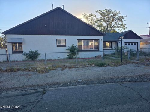 654 H St, Hawthorne, NV, 89415-7907 | Card Image