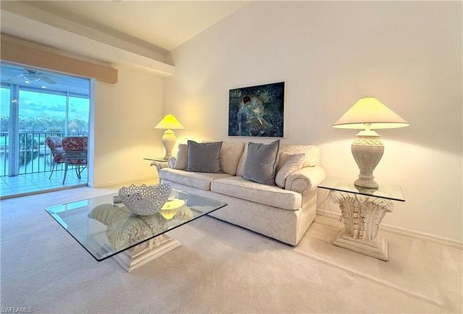 APT-2422 - 7635 Arbor Lakes Ct, Condo with 2 bedrooms, 2 bathrooms and 1 parking in Naples FL | Image 7