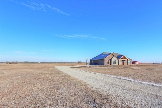 399344 1425 Dr, House other with 4 bedrooms, 3 bathrooms and null parking in Dewey OK | Image 4