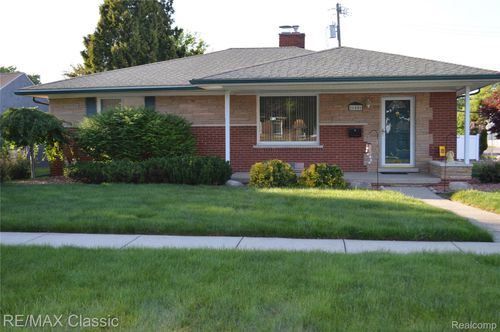 26006 Elsinore, Redford, MI, 48239-3218 | Card Image