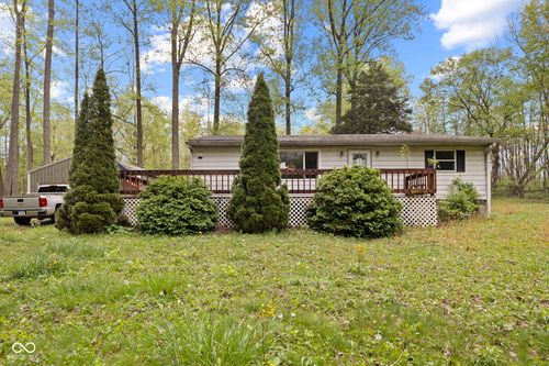 3 Maddox Ln, Bedford, IN, 47421-6807 | Card Image