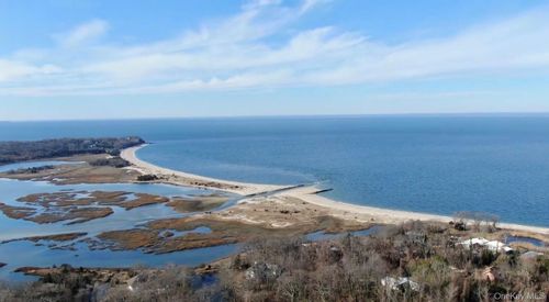 2 Gate Ln, Setauket, NY, 11733-1644 | Card Image