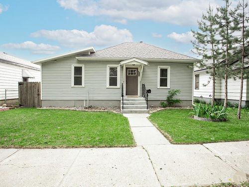 111 Durland Ave, Laurel, MT, 59044-3208 | Card Image