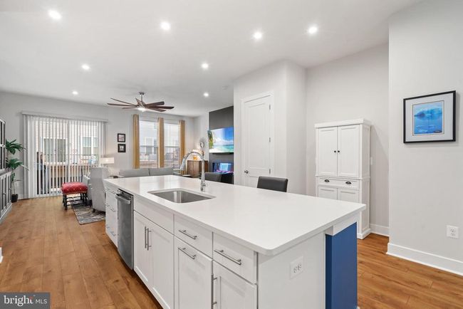 2437 Liberty Loop, Townhouse with 4 bedrooms, 5 bathrooms and null parking in HERNDON VA | Image 7