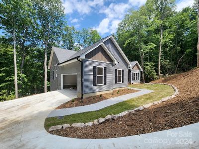 267 Hearthstone Way, House other with 3 bedrooms, 2 bathrooms and null parking in Horse Shoe NC | Image 2