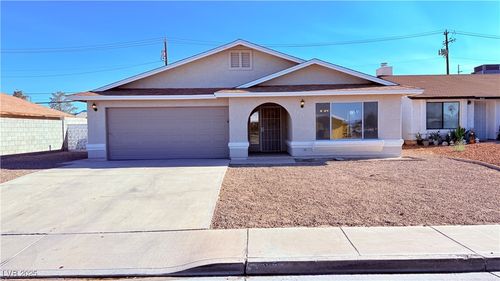 5855 Thurgood Ave, Las Vegas, NV, 89122-6115 | Card Image