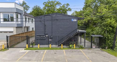 apt-4-6810 Del Rio St, Houston, TX, 77021-2370 | Card Image